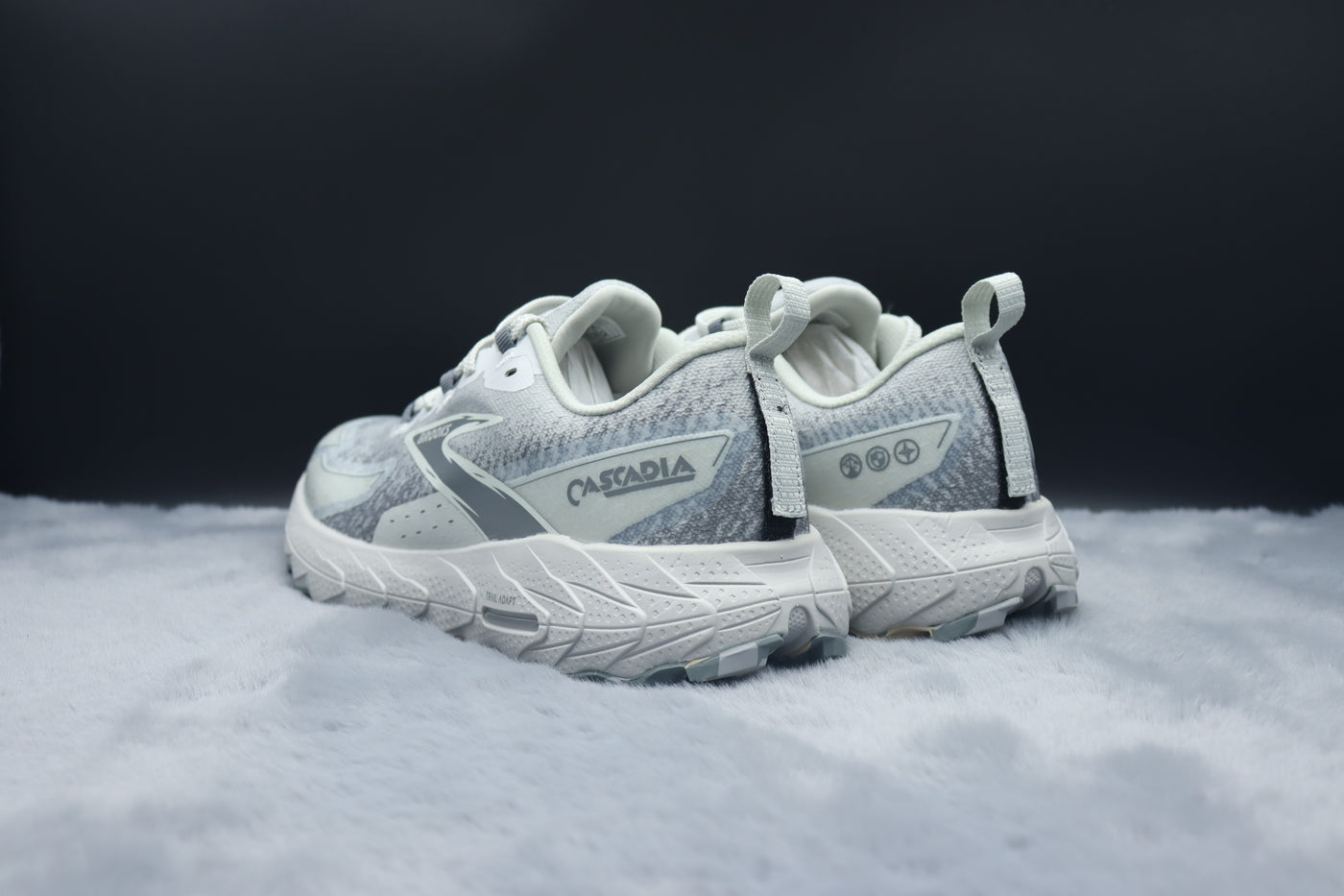 BRKS Cascadia 18 – Arctic White