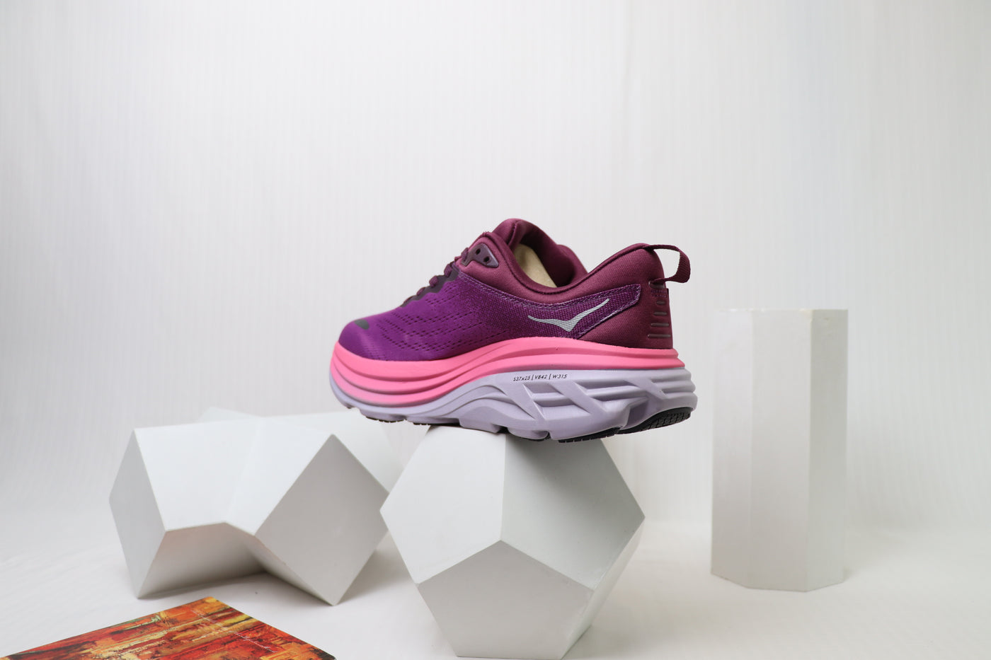 Bondi 8 - HK Unisex Sneakers - Berry Pulse