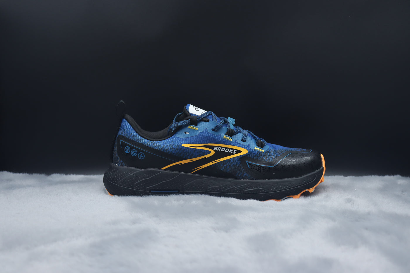 BRKS Cascadia 18 – Midnight Blue