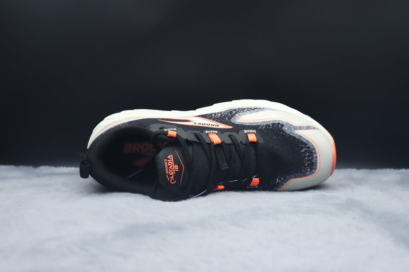 BRKS Cascadia 18 – Neon Ember