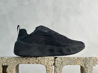 Zoom X Wave – Full Black Edition