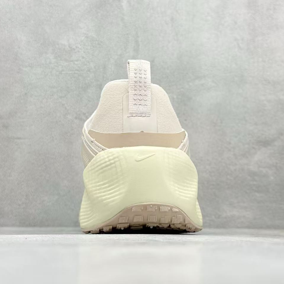 Zoom X Wave – Cream White Edition