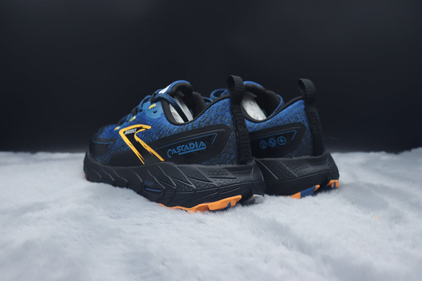 BRKS Cascadia 18 – Midnight Blue