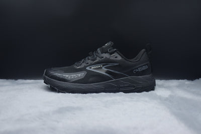 BRKS Cascadia 18 – Carbon Black