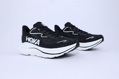 Clifton 10 - HK Unisex Sneakers - Black