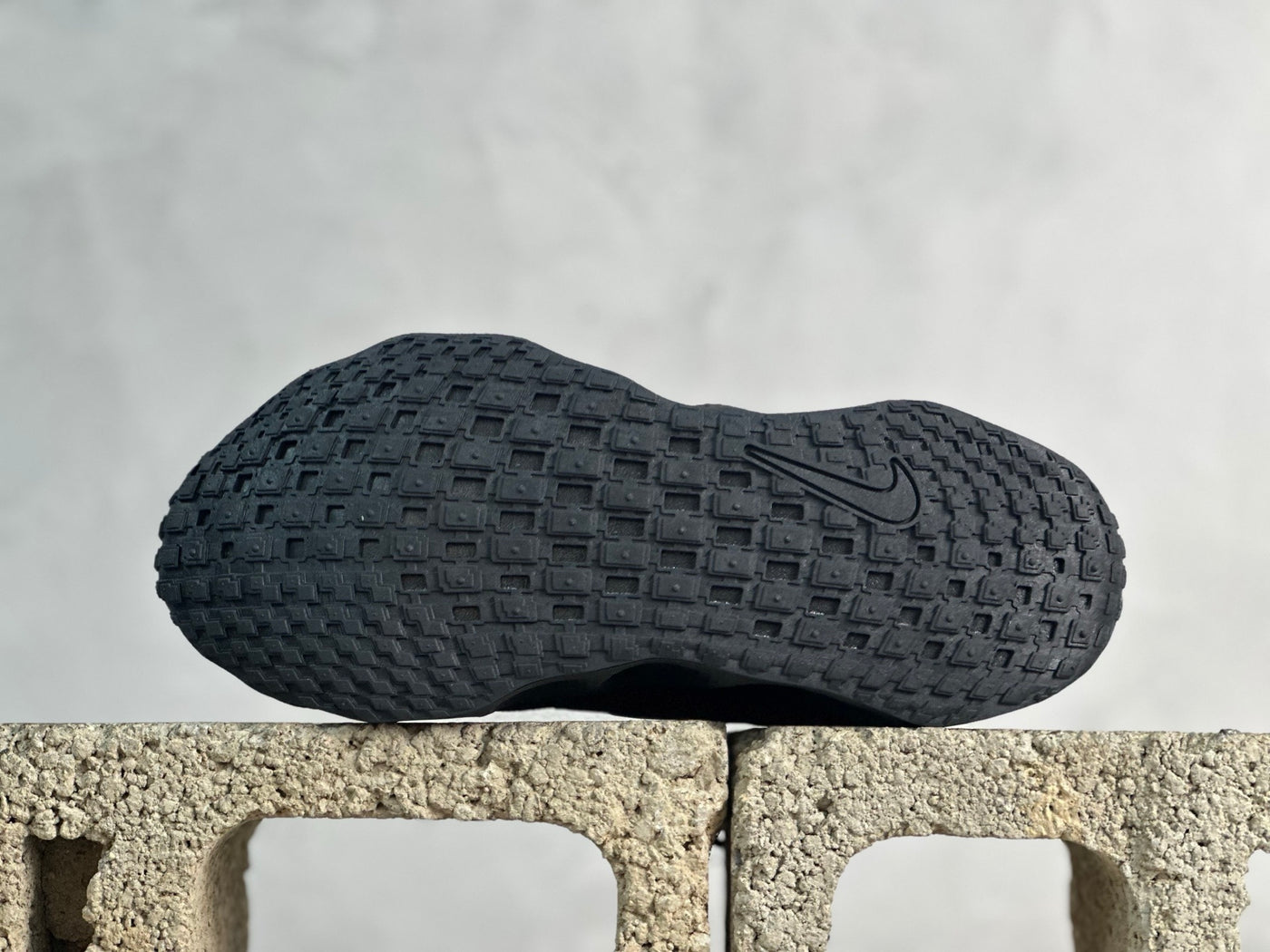 Zoom X Wave – Full Black Edition