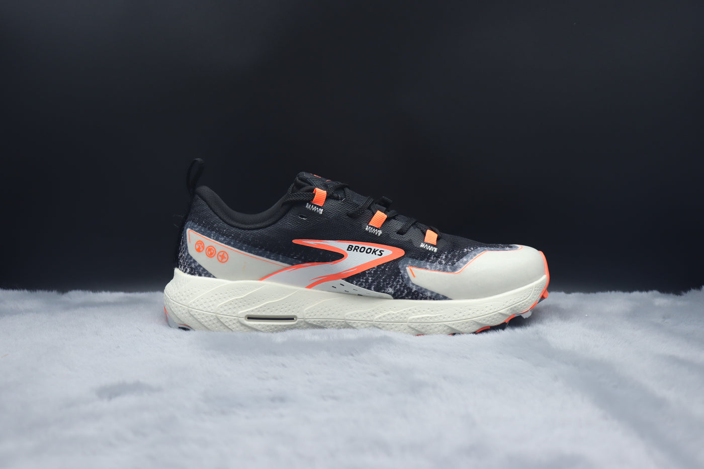 BRKS Cascadia 18 – Neon Ember