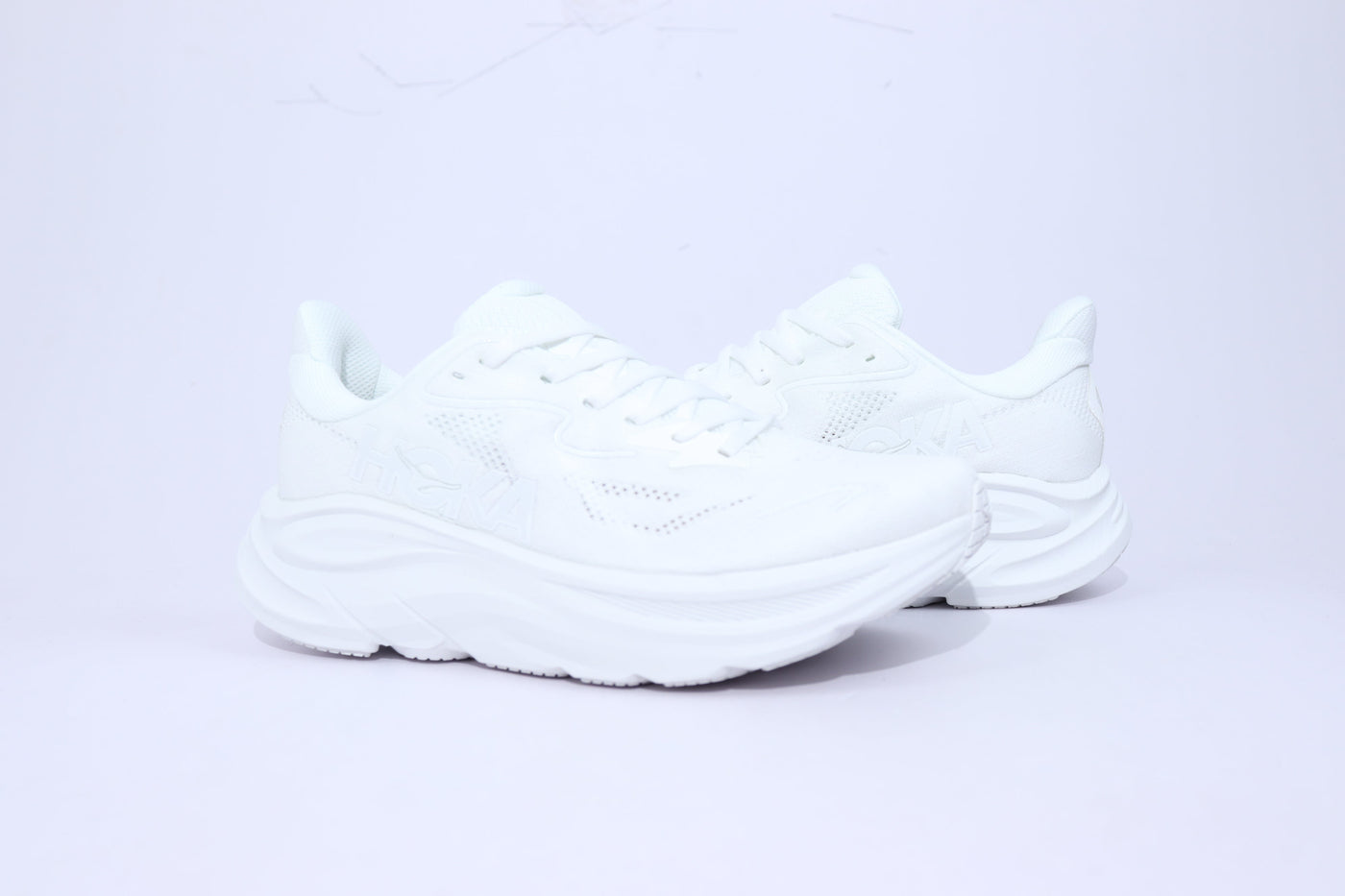 Clifton 10 - HK Unisex Sneakers - White