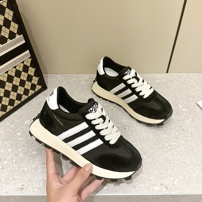 Versatile Retro Sneakers – Stylish Elevation
